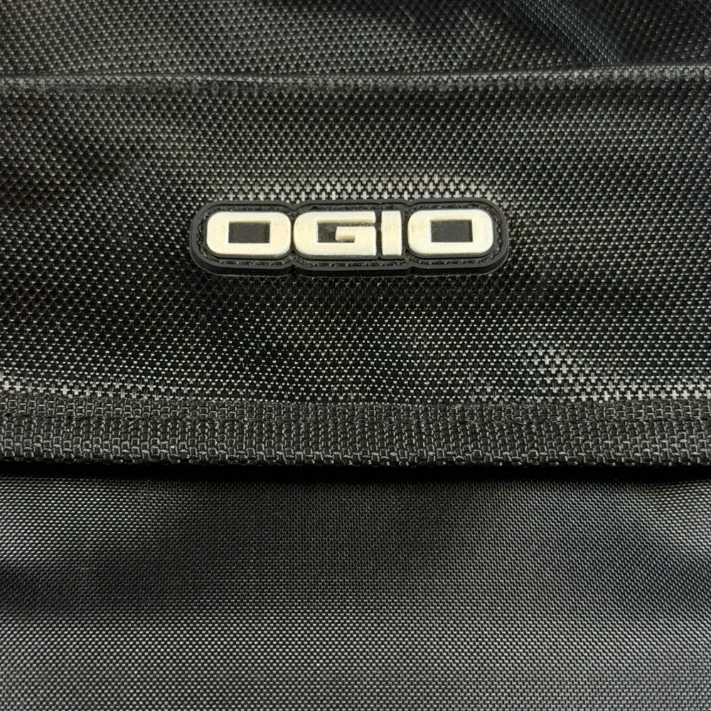 OGIO Black Messenger Bag Audio Pocket Laptop Briefcase PNM Logo 03507
